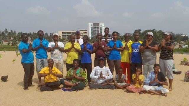 Les pratiquants de Falun Gong au Togo, en Afrique, célèbrent le 10e anniversaire de l'introduction de la pratique en janvier 2023