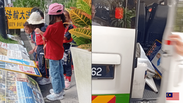 À gauche : des enfants à Kuala Lumpur lisent des panneaux d’information sur le Falun Gong le 14 août.
À droite : capture vidéo du 15 août montrant un groupe affirmant avoir des liens avec un « poste de police chinois » en train de saisir ces mêmes panneaux et banderoles, de les charger dans une camionnette et de partir.